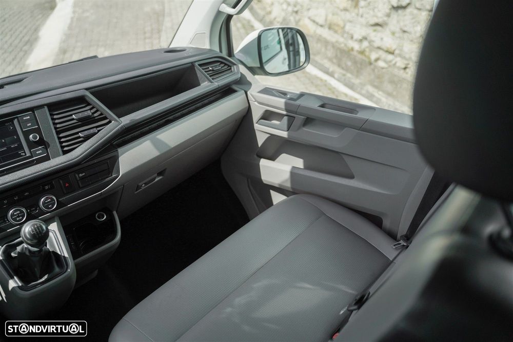 VW Caravelle 2.0 TDi BM Longa Comfortline - 25