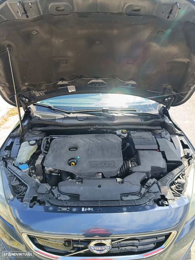 Volvo V40 D2 Momentum - 7