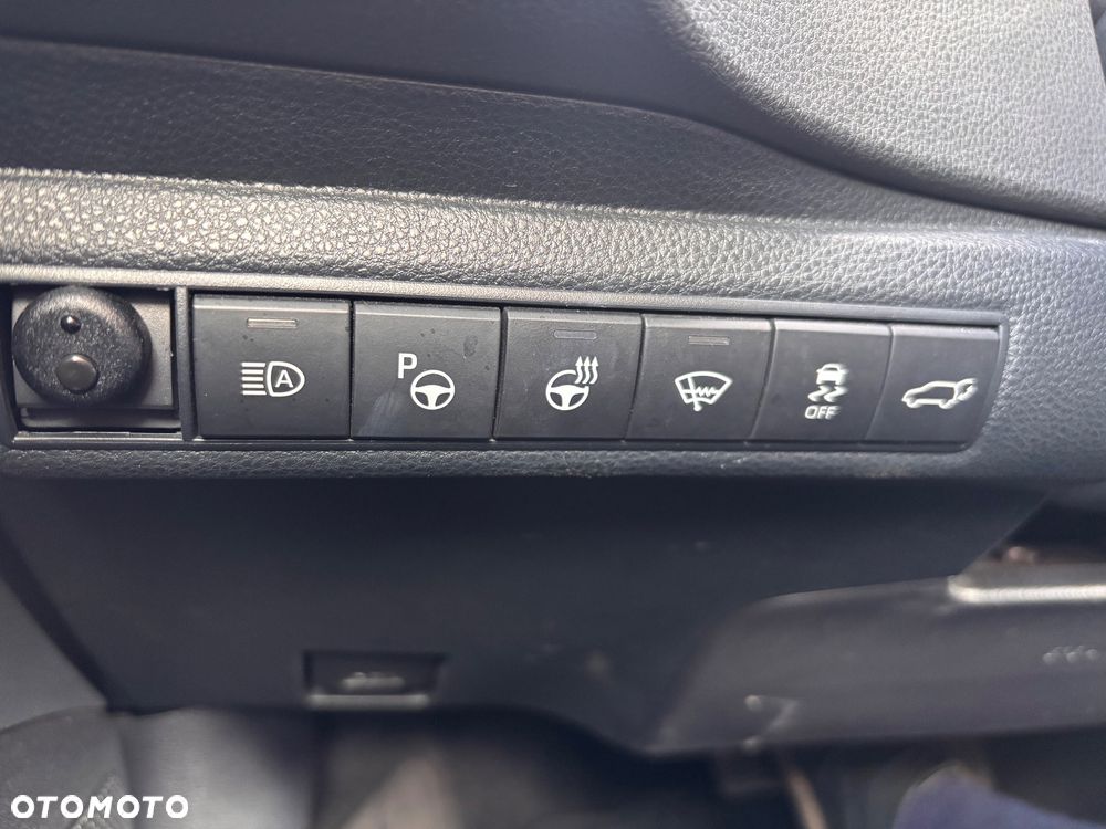 Toyota Corolla 2.0 Hybrid Executive - 16