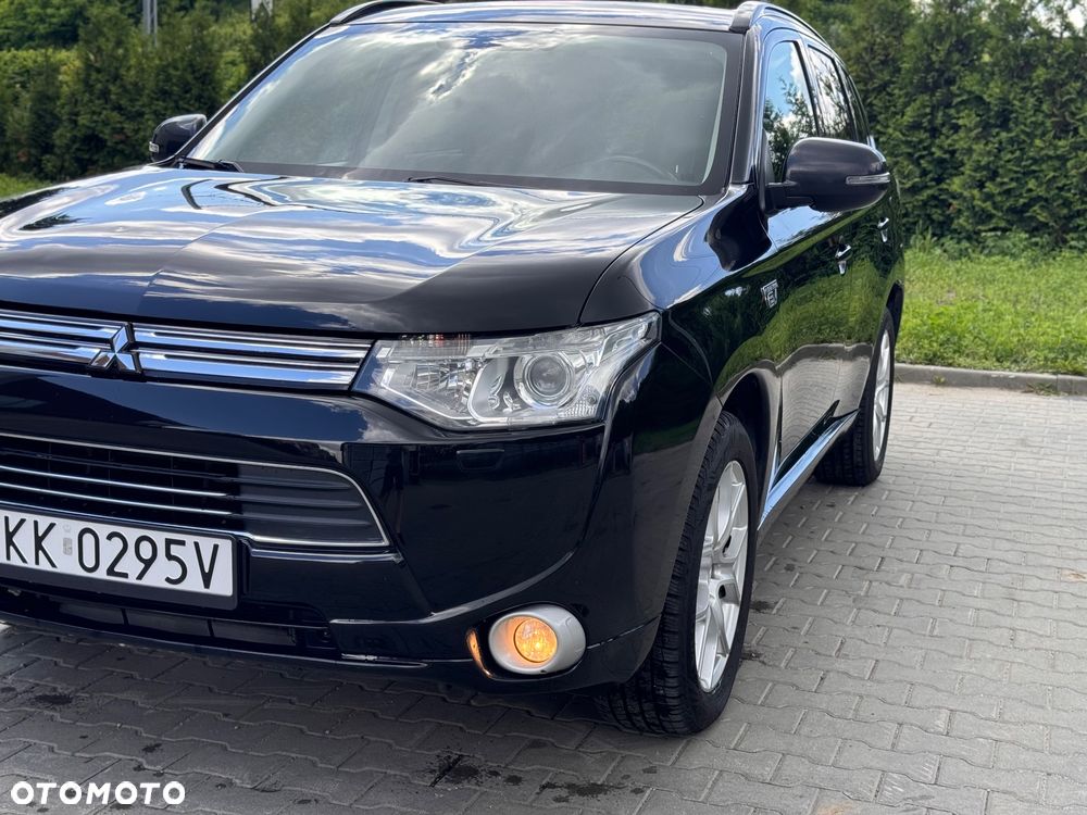 Mitsubishi Outlander - 9