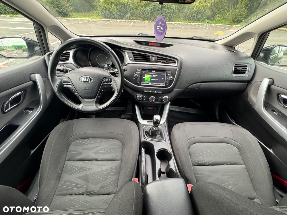 Kia Ceed 1.6 CRDi L - 11