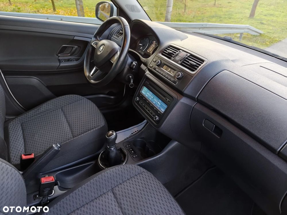 Skoda Fabia 1.2 HTP STYLE Edition - 8