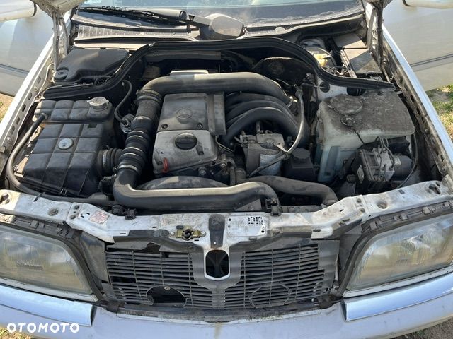 Mercedes-Benz Klasa C 250 T D Turbo Elegance - 13