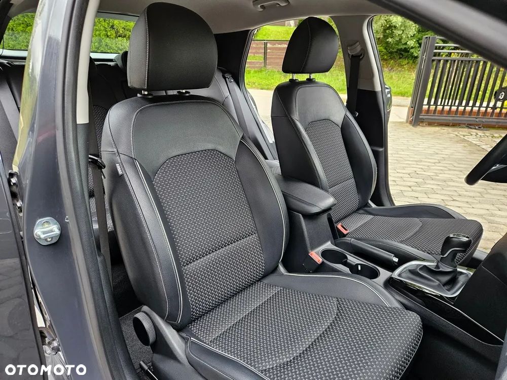 Kia XCeed - 13