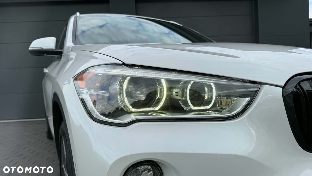 BMW X1 - 10