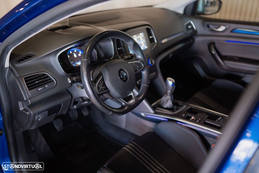 Renault Mégane Sport Tourer - 2