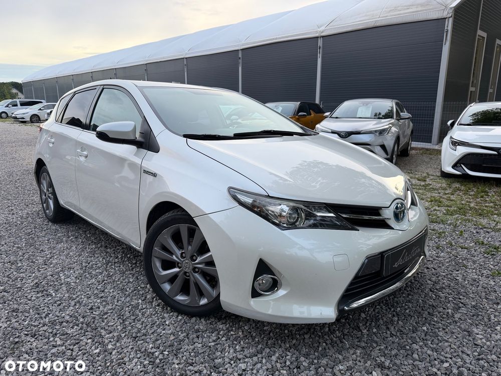 Toyota Auris Hybrid 135 Premium - 2