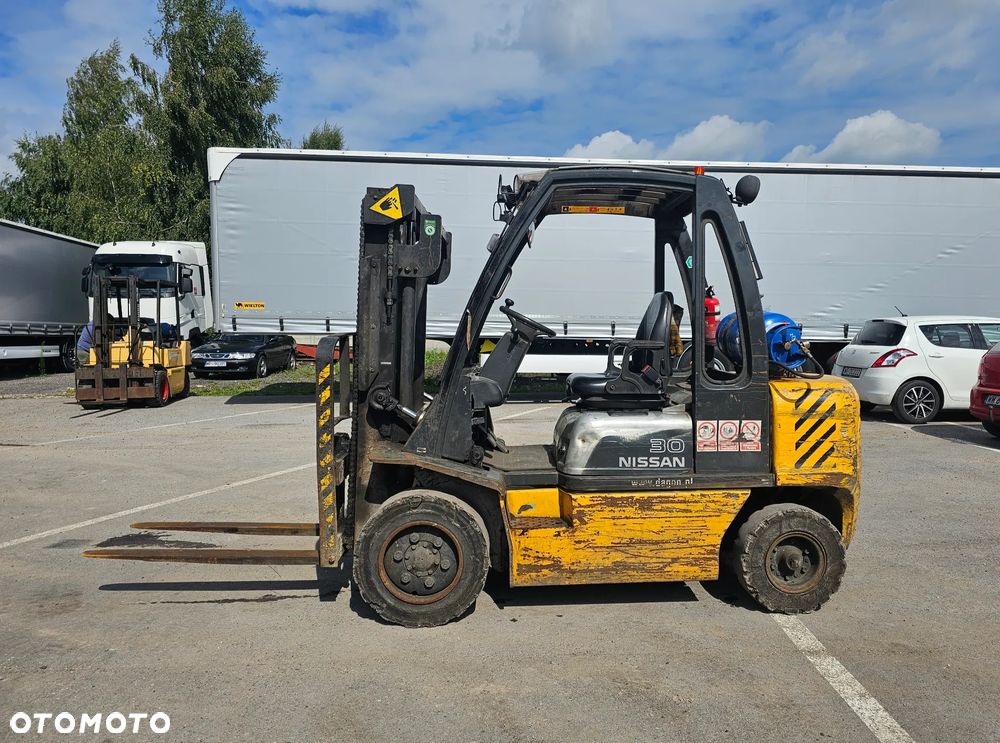 Nissan UGD 02A30PO / LPG / UDŻWIG 3000KG / MASZT 3.00M - 6