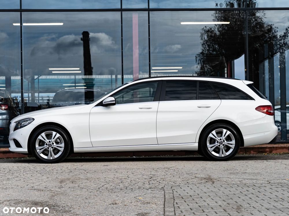Mercedes-Benz Klasa C 220 d 4Matic T 9G-TRONIC Exclusive - 17