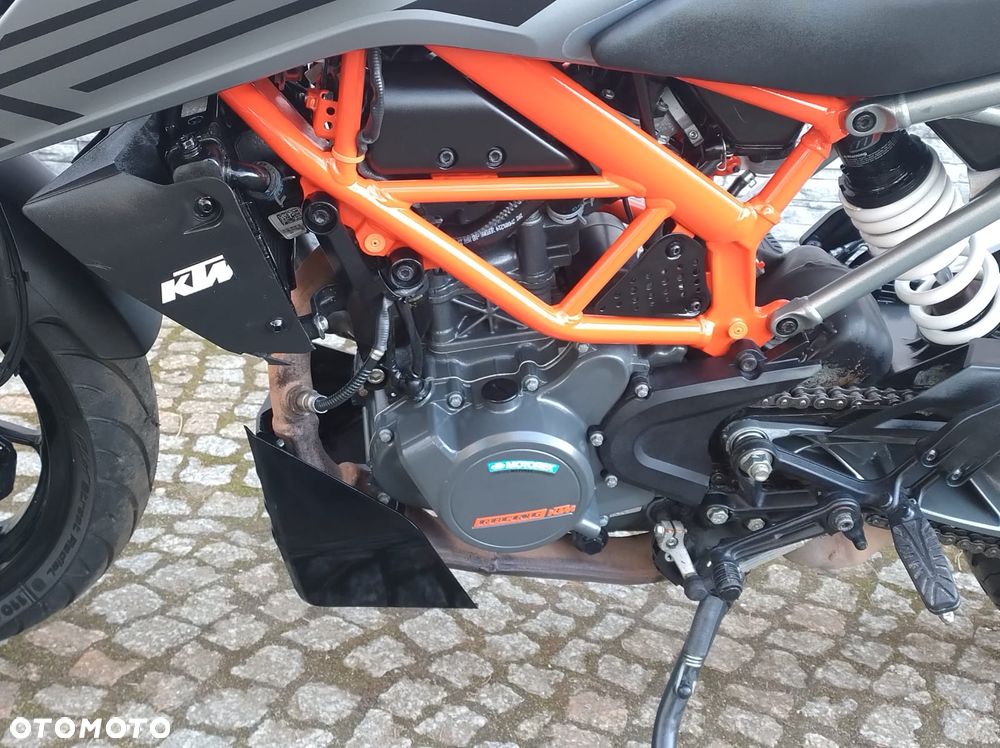 KTM Duke - 32