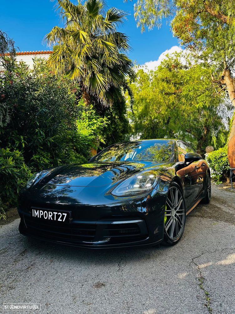 Porsche Panamera 4 E-Hybrid Edition 10 Anos - 4