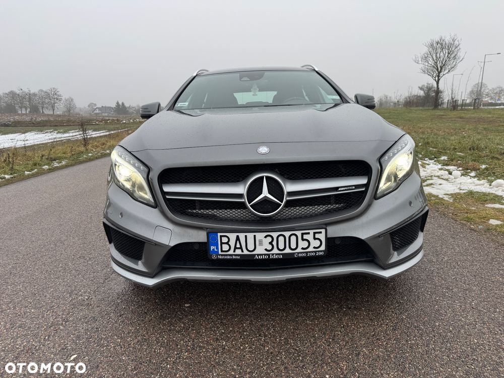 Mercedes-Benz GLA - 14