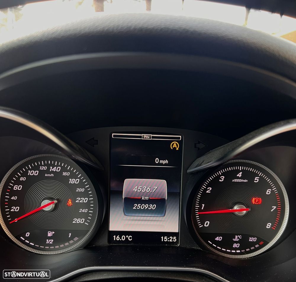 Mercedes-Benz C 180 Avantgarde Edition - 13