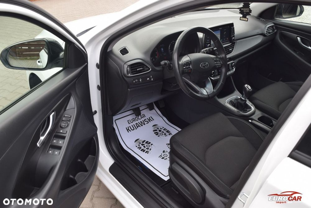 Hyundai i30 1.4 YES - 10