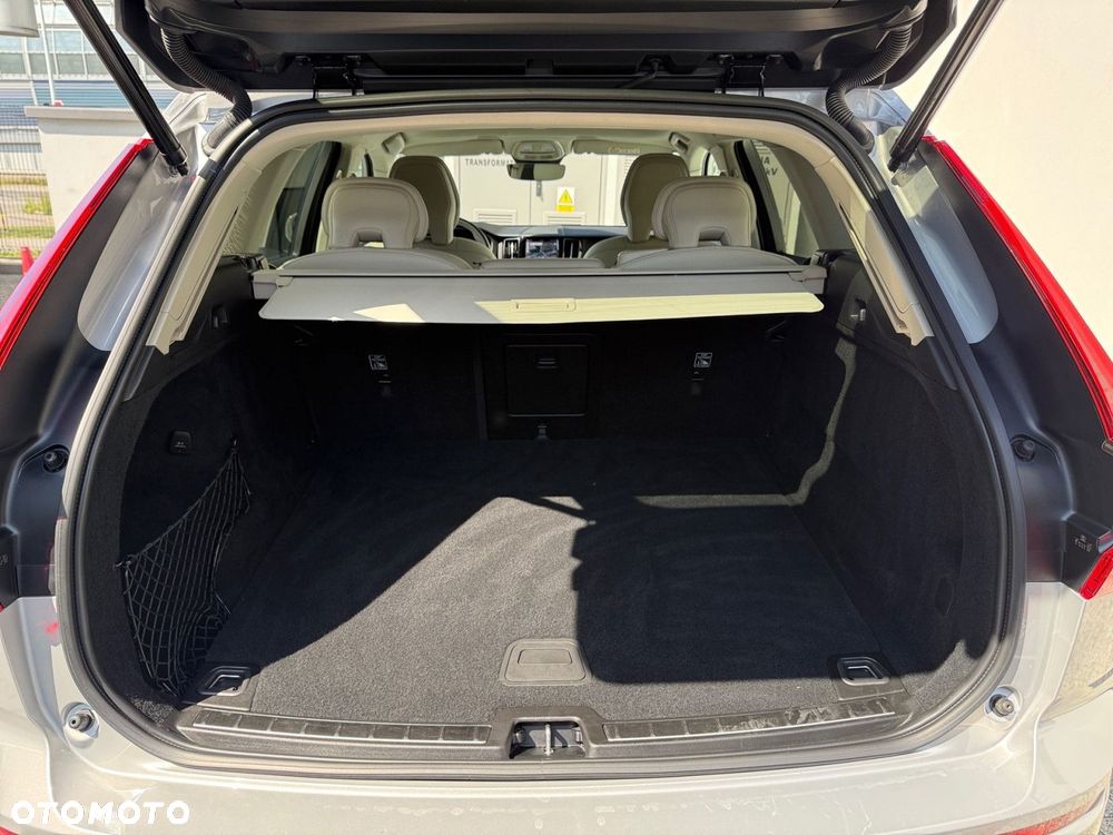 Volvo XC 60 - 30