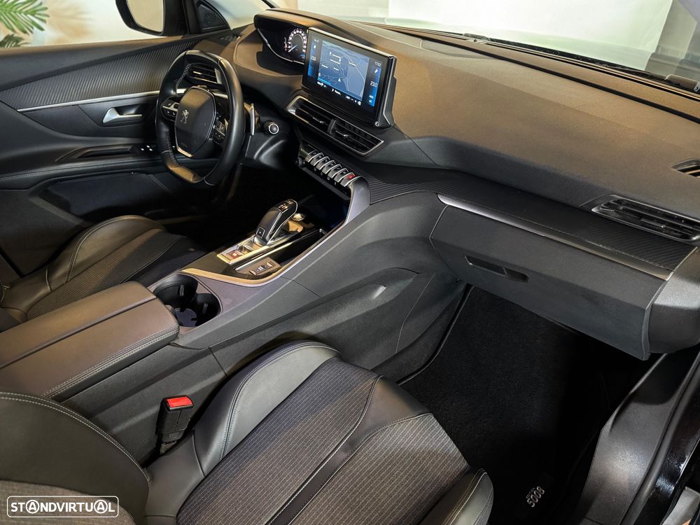 Peugeot 5008 PureTech 130 EAT8 Stop & Start Allure Pack - 23