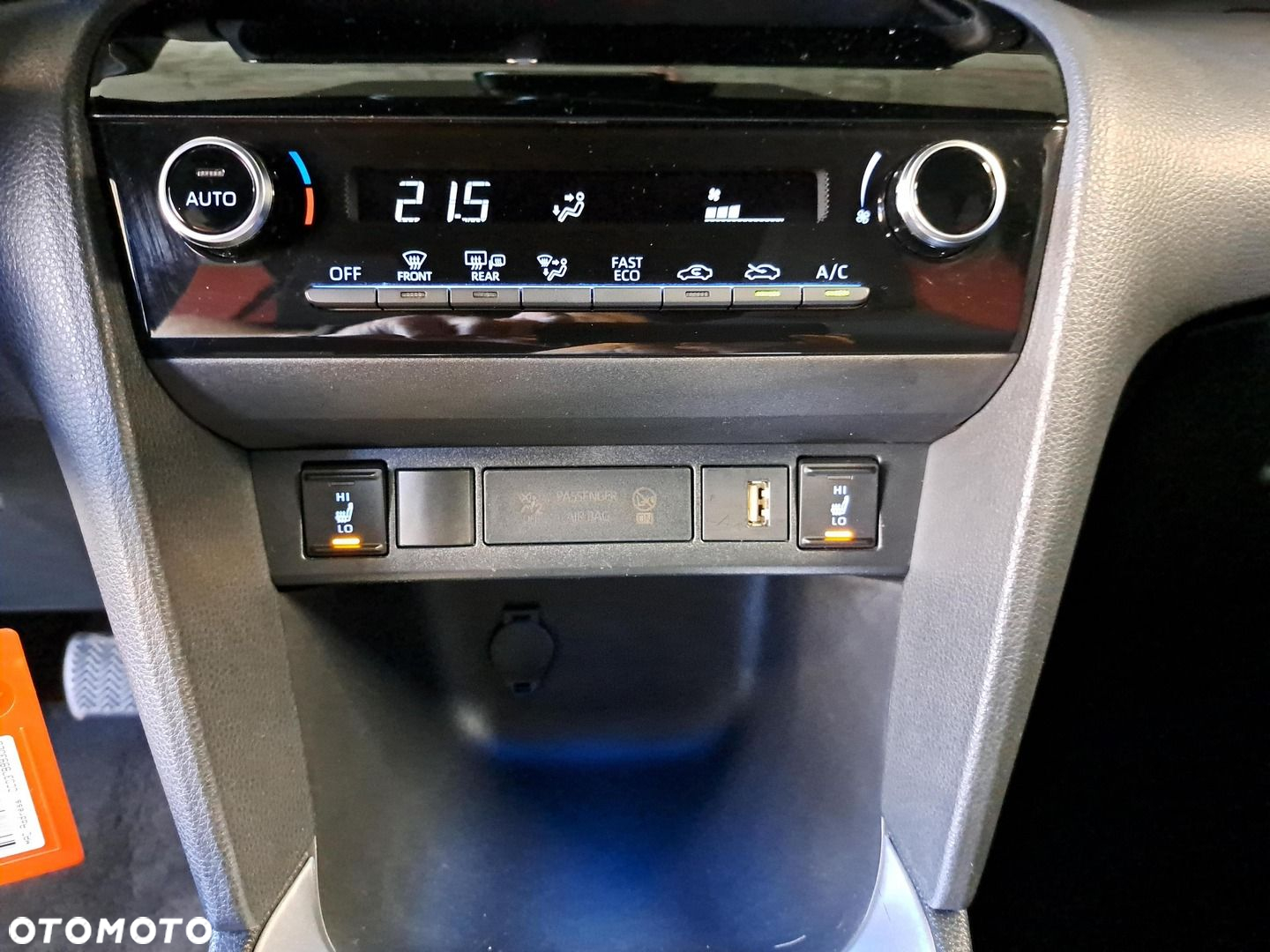 Toyota Yaris Cross - 24