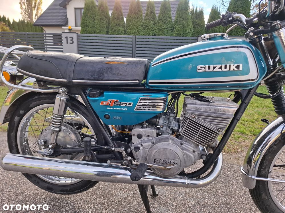 Suzuki Inny - 10