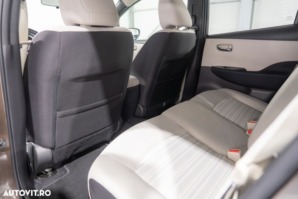 Nissan LEAF 40 kWh ACENTA - 11