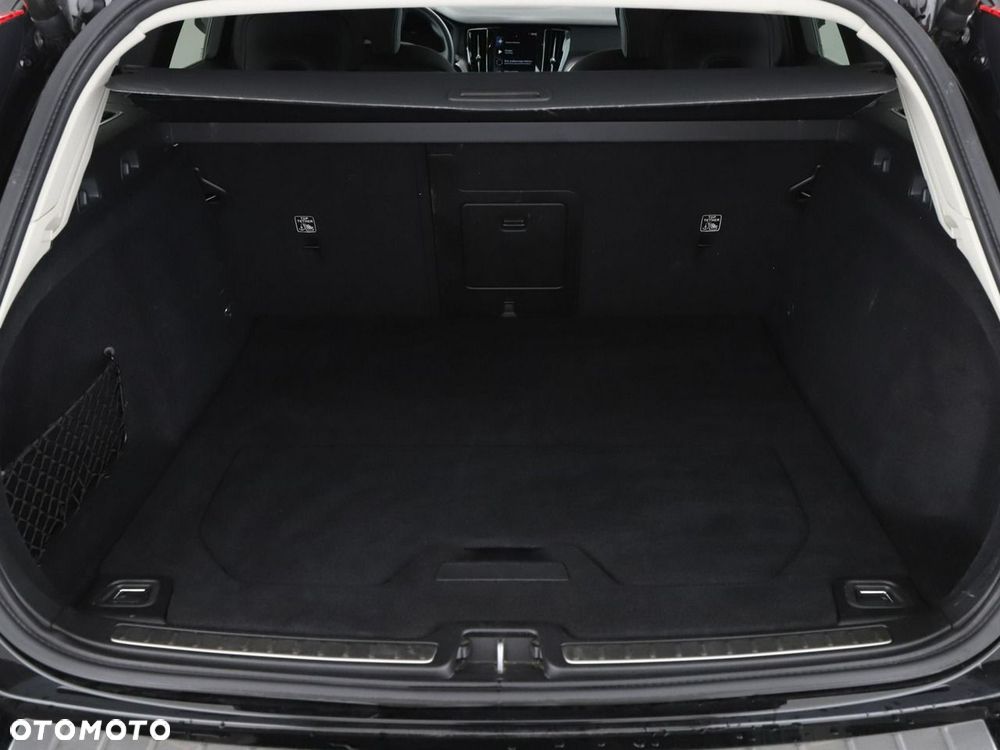 Volvo V60 B4 D Geartronic Momentum Pro - 21