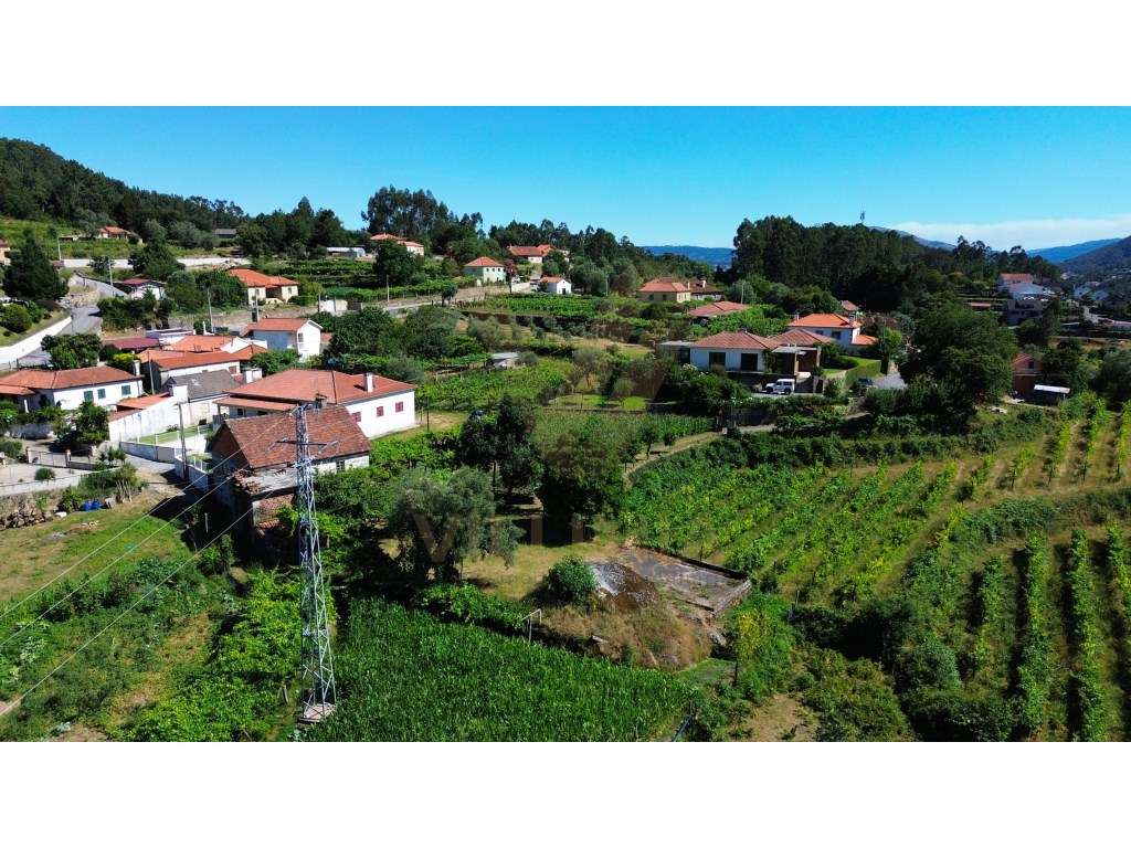 Moradia T2 com Jardim e Terreno de 2060m² | Cepões - Ponte de Lima - Grande imagem: 5/30