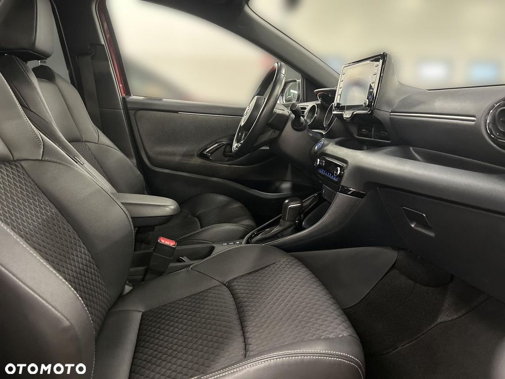 Toyota Yaris - 14