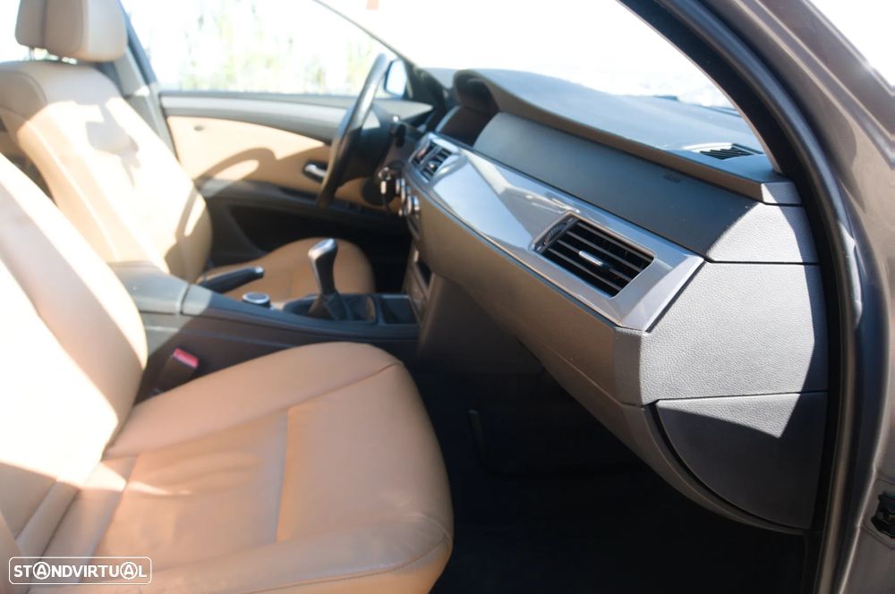 BMW 520 d Touring - 24