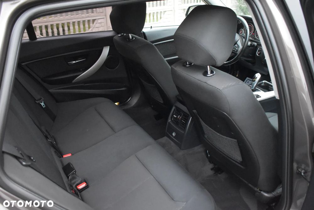 BMW Seria 3 - 30