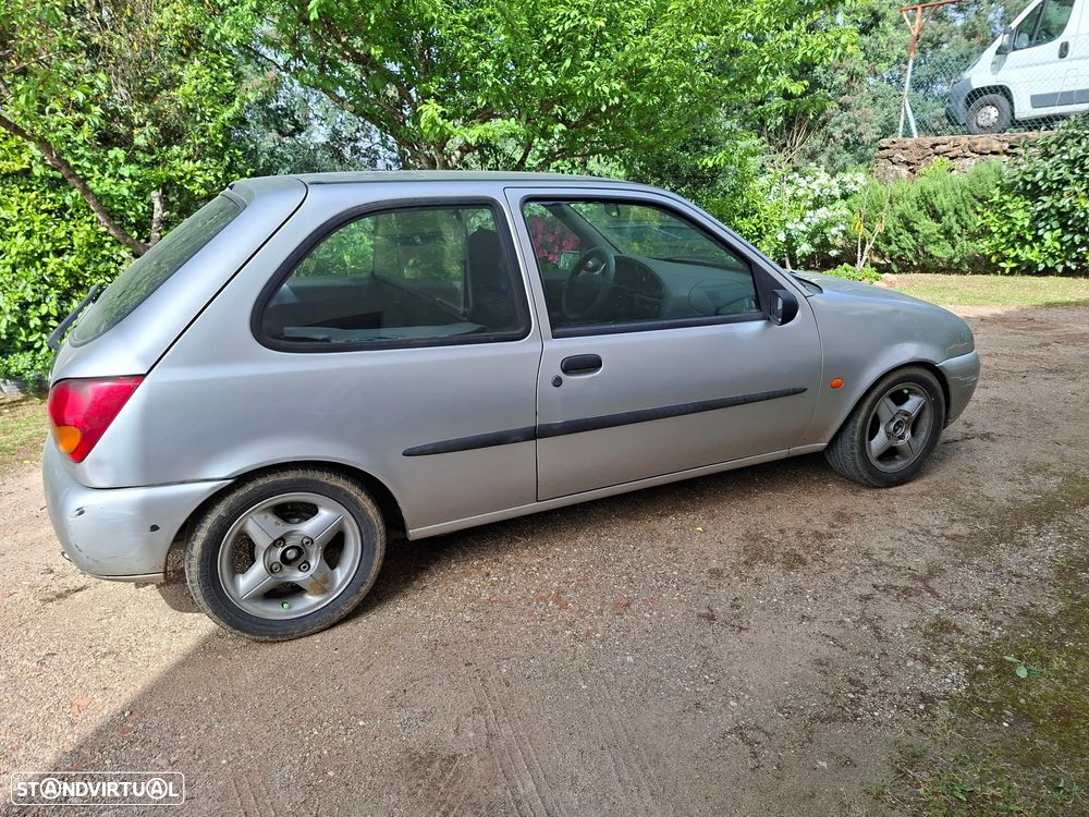 Ford Fiesta 1.8 TDdi Studio - 6