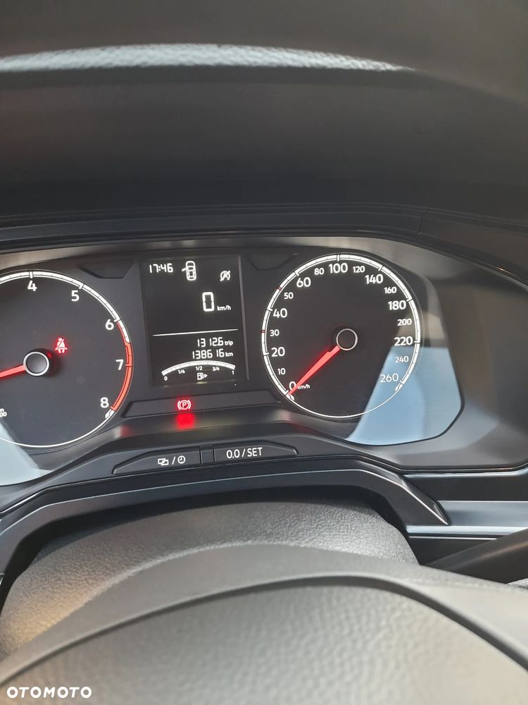 Volkswagen Polo 1.0 Comfortline - 17