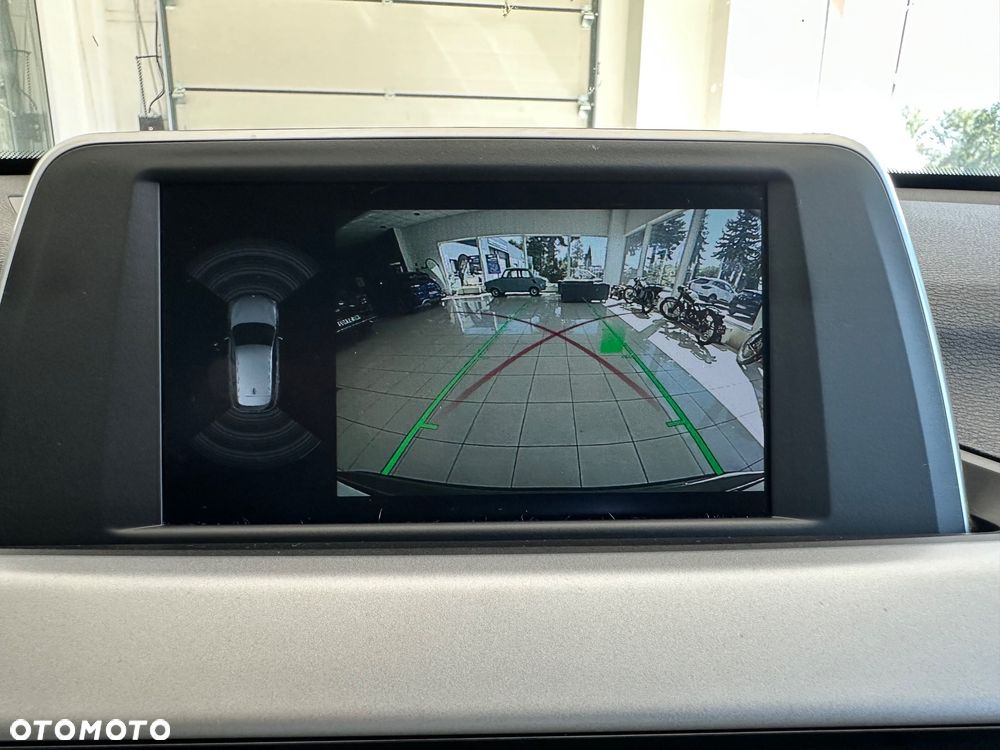 BMW X1 sDrive18i GPF xLine - 29