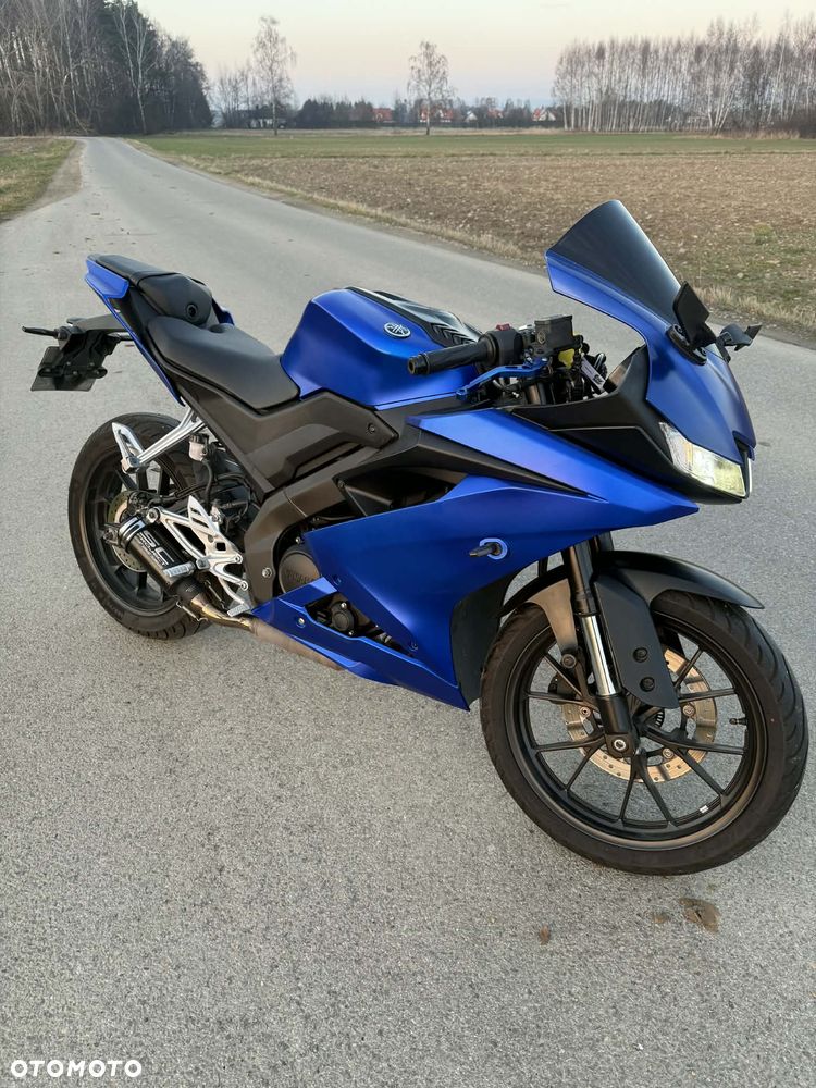 Yamaha YZF - 1