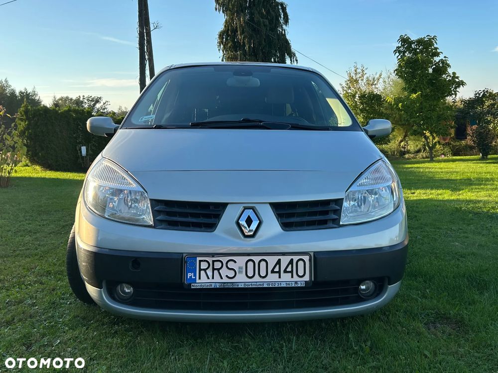 Renault Scenic 2.0 Confort Authentique - 11