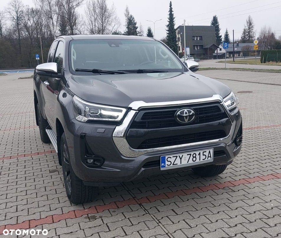 Toyota Hilux - 11
