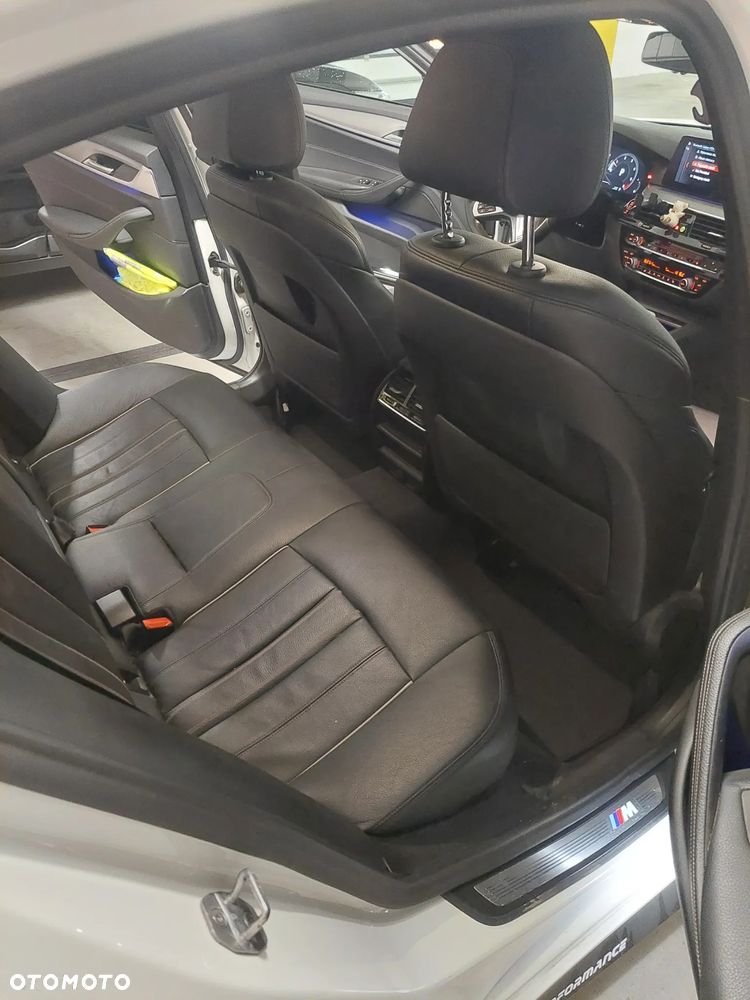 BMW Seria 5 530d xDrive - 11