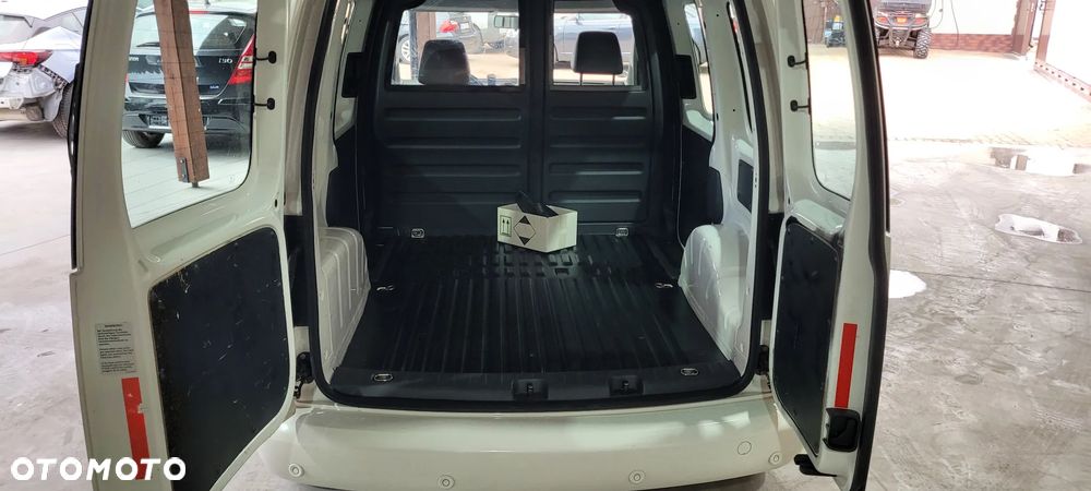 Volkswagen Caddy - 9