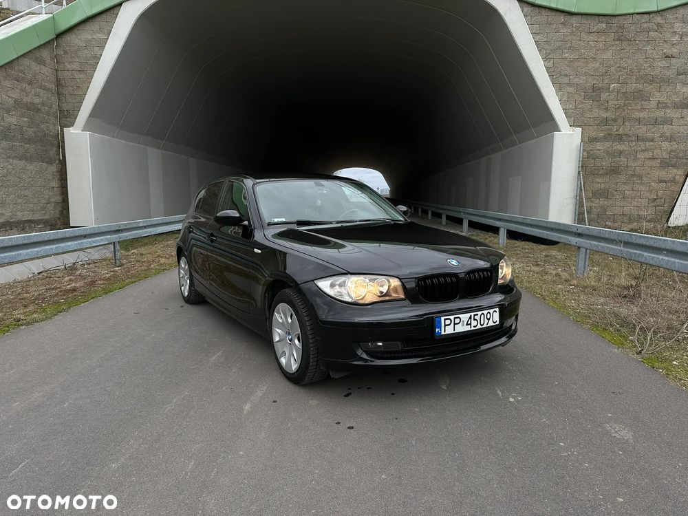 BMW Seria 1 118i - 1