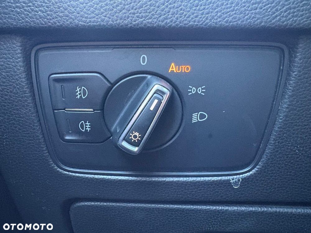 Volkswagen Passat - 23