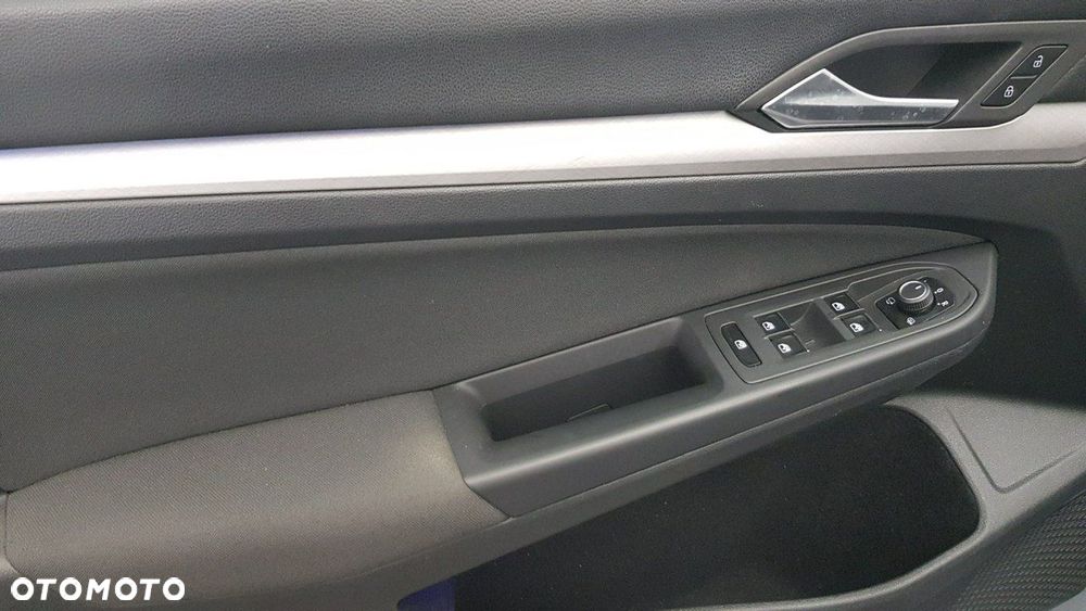 Volkswagen Golf - 19