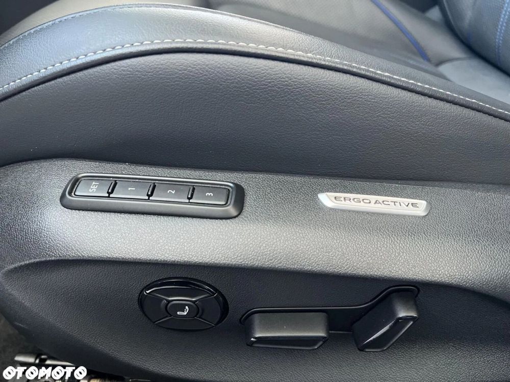 Volkswagen Passat - 29