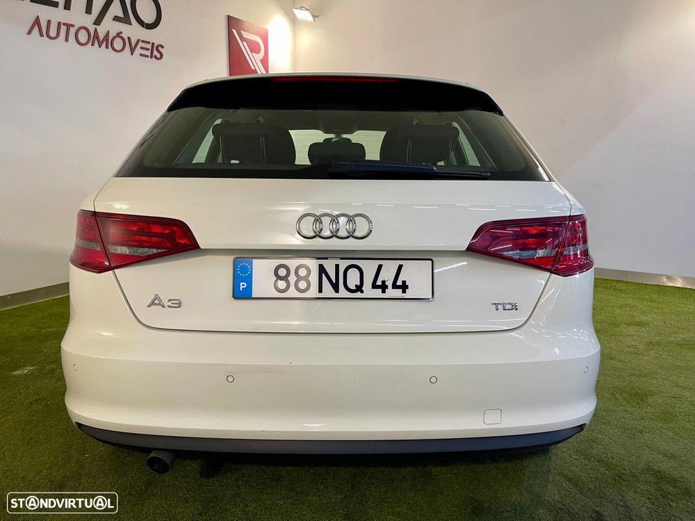 Audi A3 Sportback 1.6 TDI Advance - 9