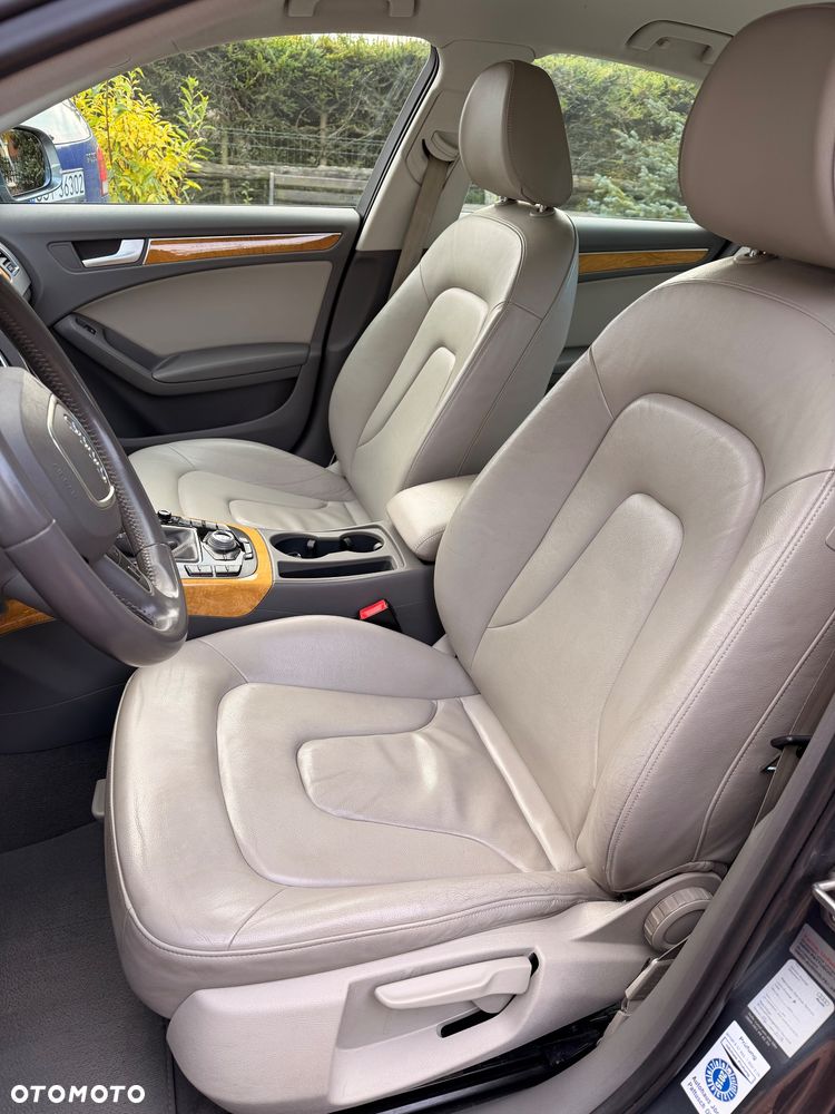 Audi A4 Limousine - 12
