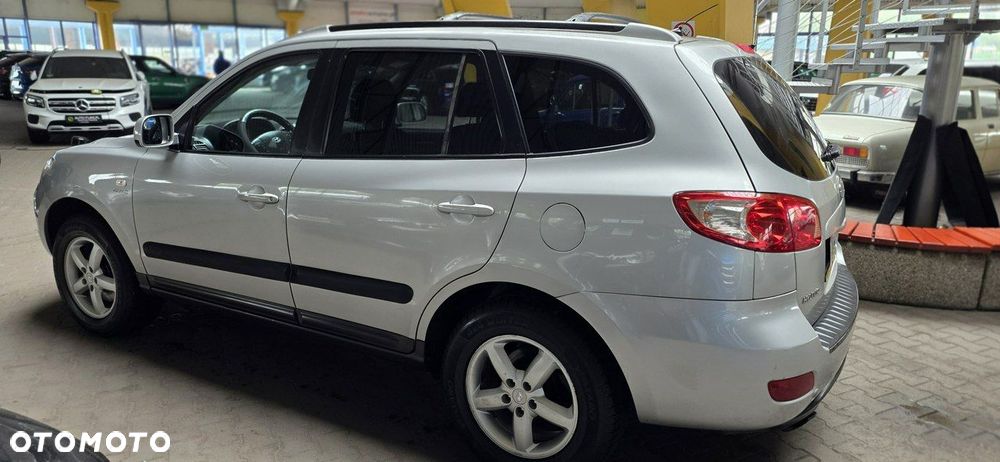 Hyundai Grand Santa Fe - 6