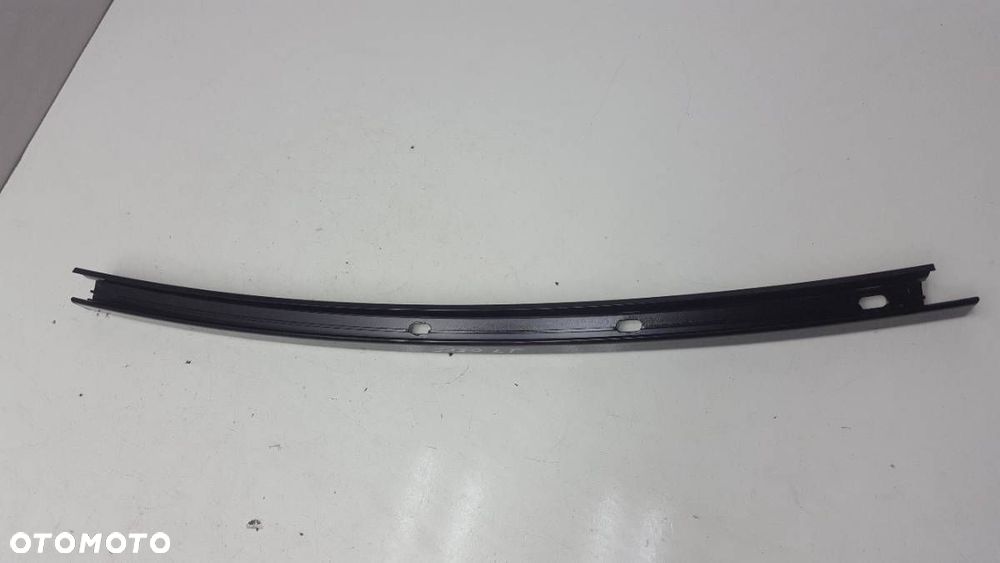 LISTWA PIONOWA DRZWI TYŁ LEWA BMW G21 2021 EU - 2