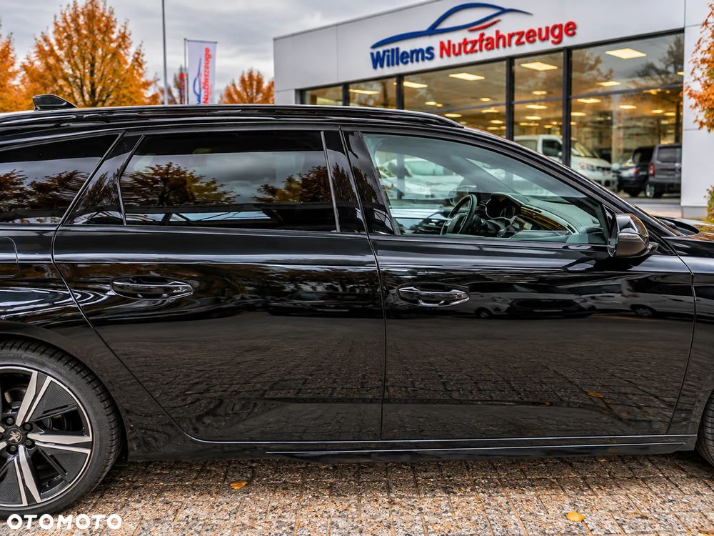 Peugeot 308 2023 photo 2