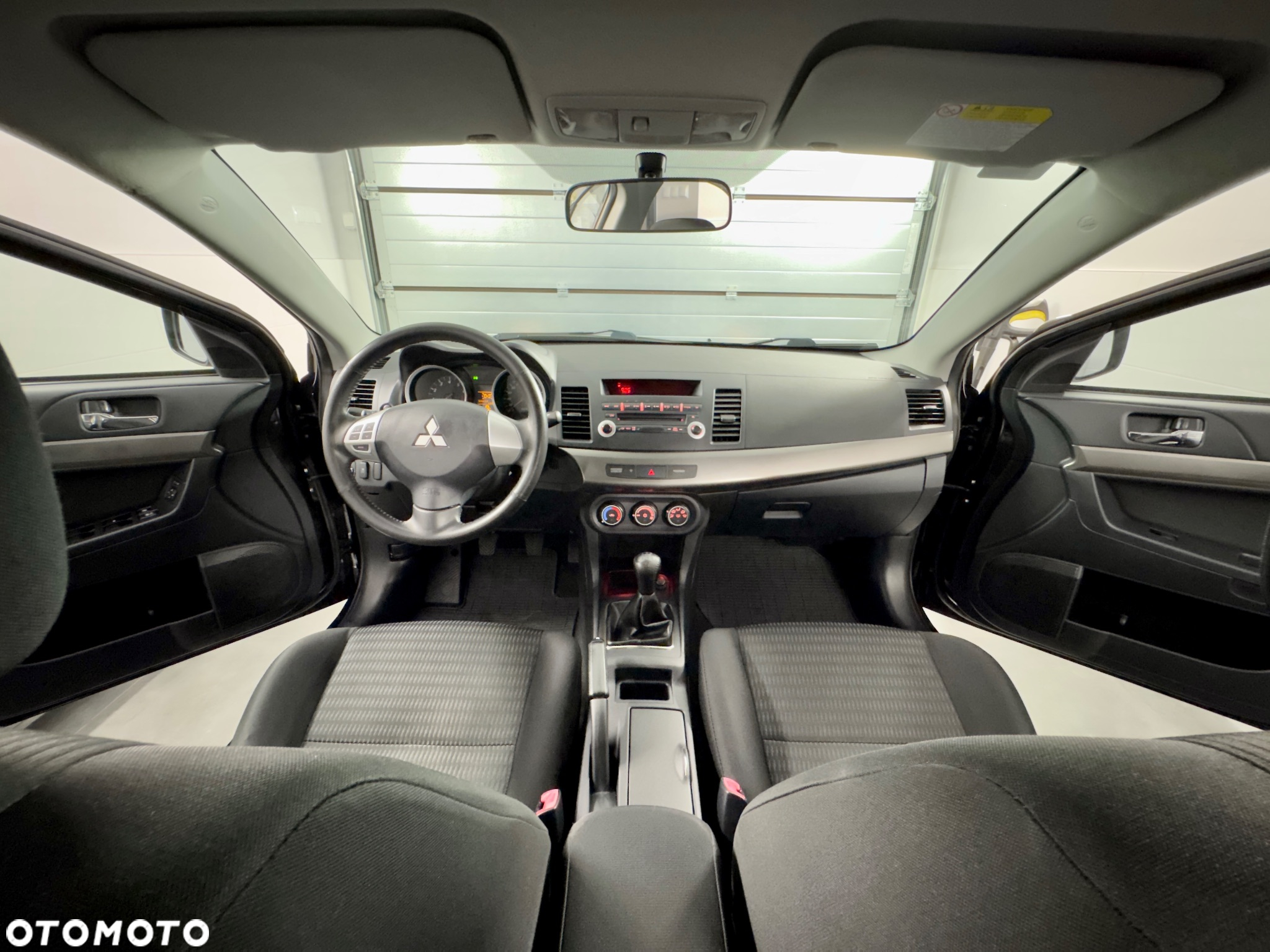 Mitsubishi Lancer 1.6 - 21