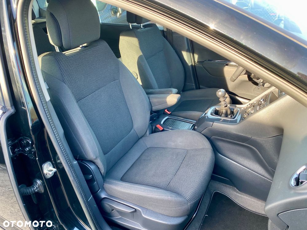 Peugeot 5008 2.0 HDi Active 7os - 8