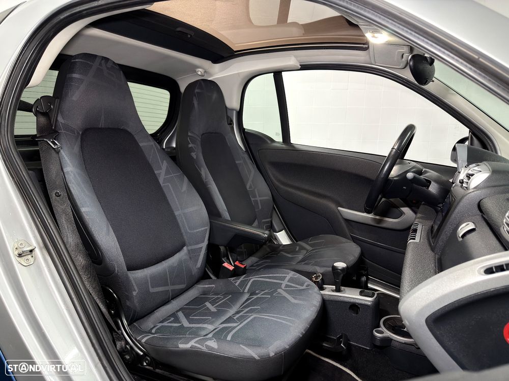 Smart ForTwo Coupé 0.8 cdi Passion 54 - 14