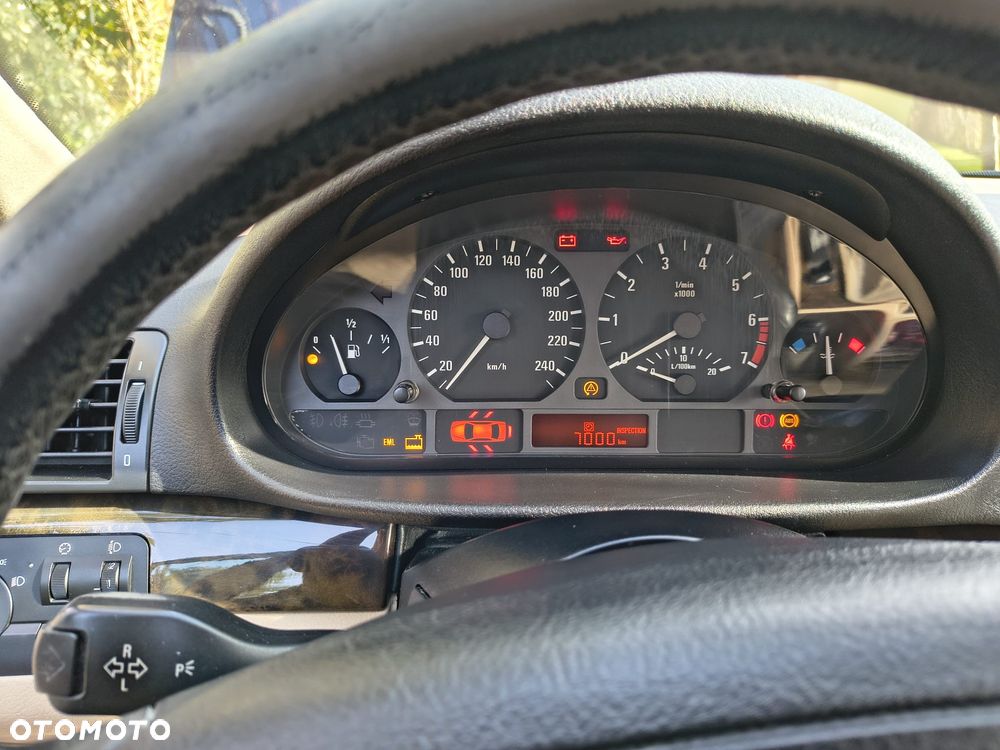 BMW Seria 3 328i - 9