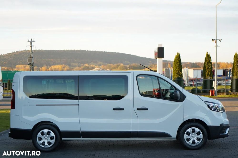 Renault TRAFIC III / AUTOBUS / 9 LOCURI / PRIMUL PROPRIETAR / DEALER POLONESE / 2022 / - 9